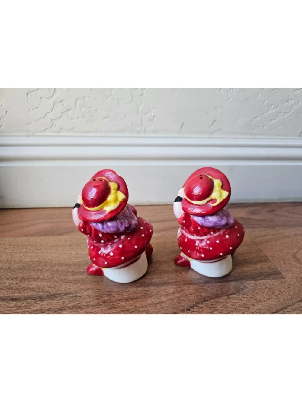 Kitchen Diva Pig Ceramic Salt & Pepper Shaker Shakers Set